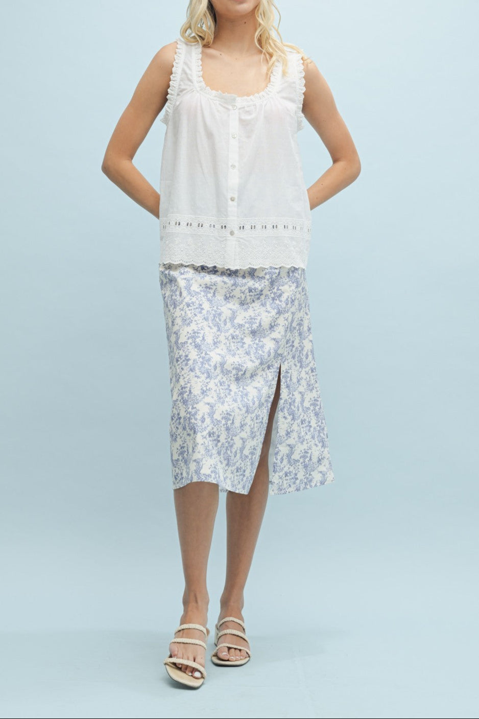 Scalloped Button Up Sleeveless Blouse