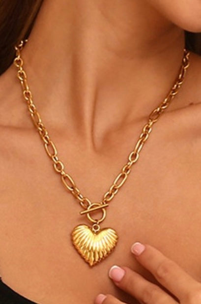 Lea Gold Heart 18k Non-tarnish Stainless Steel Chain Necklace
