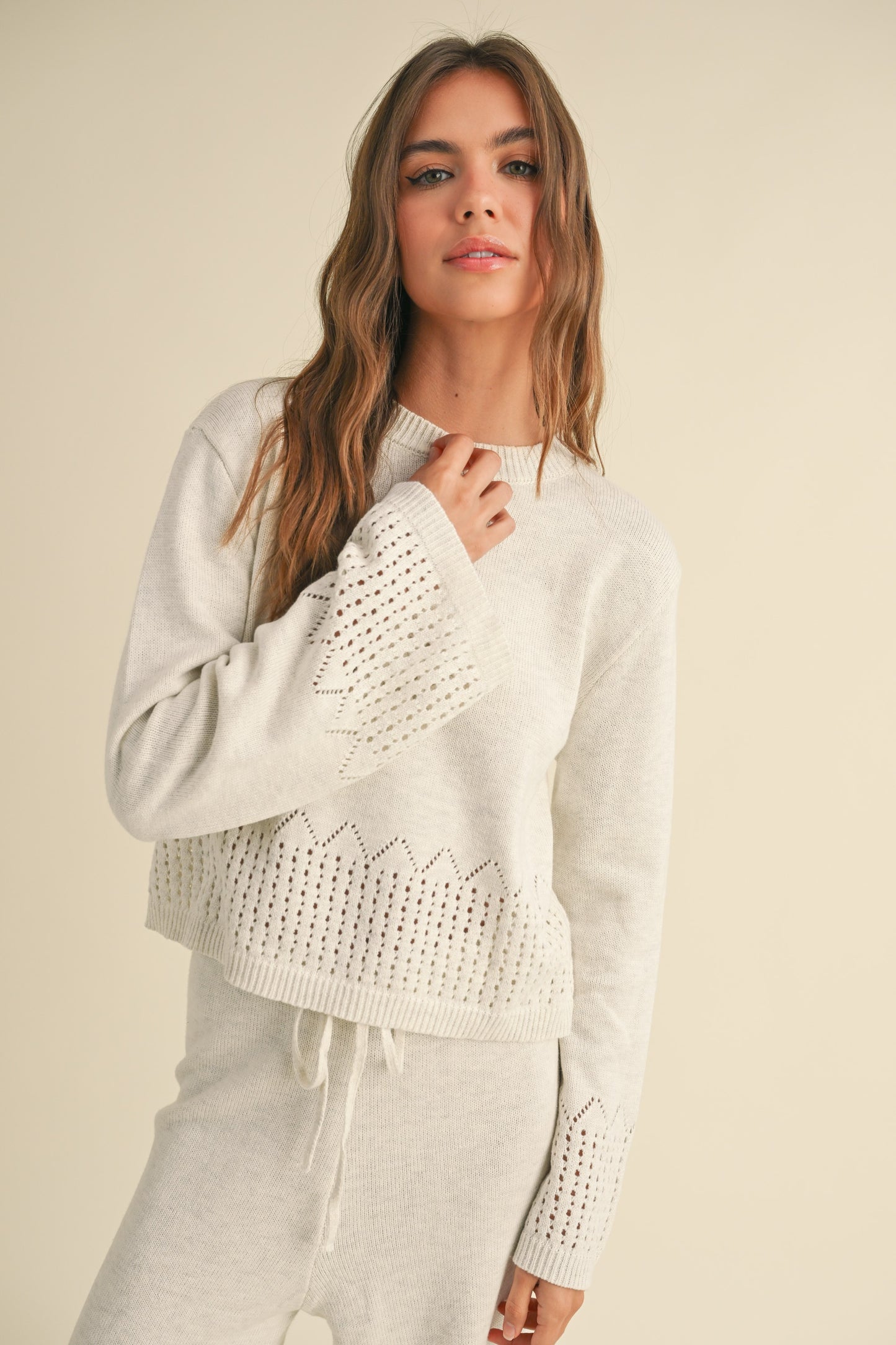 BORDER CROCHET KNITTED TOP