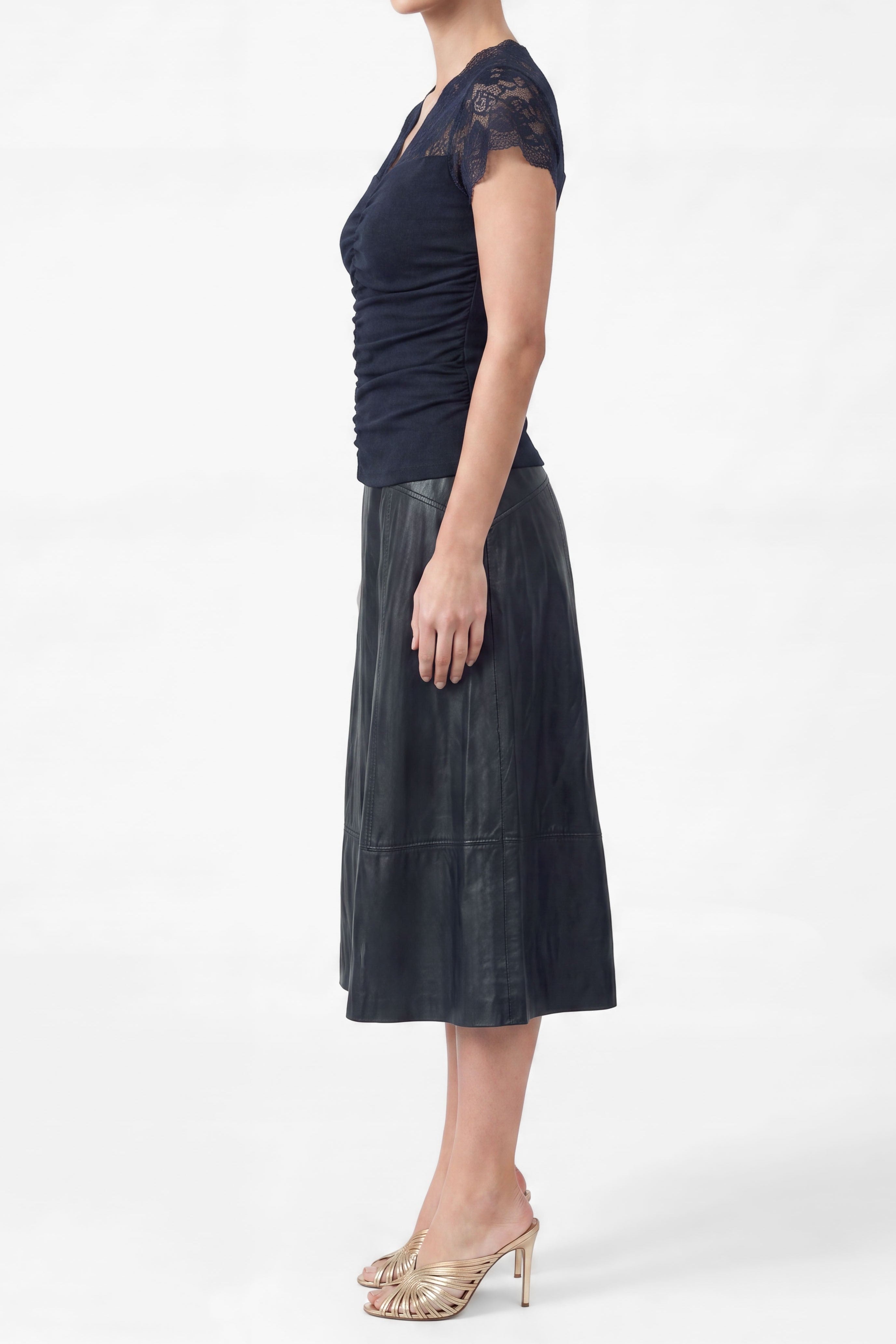 Liz Ruched Knit Lace V-neck Top
