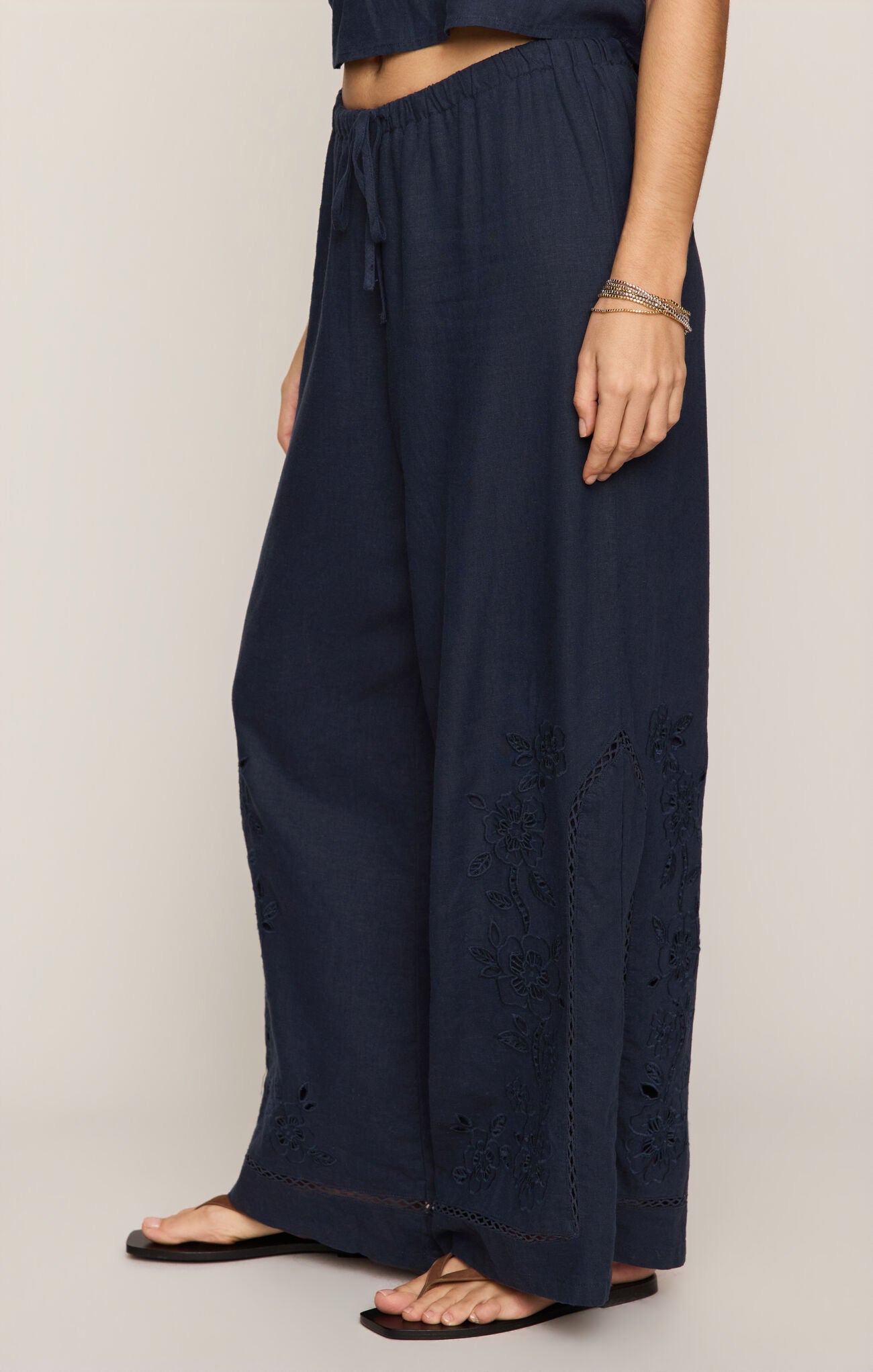 Z Supply | Sid Embroidered Woven Pant