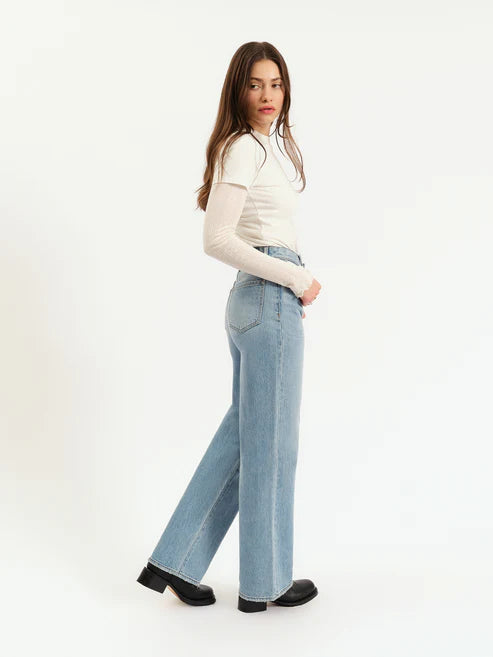 Daze Denim City Straight High Rise Straight Leg in Be Mine Vintage