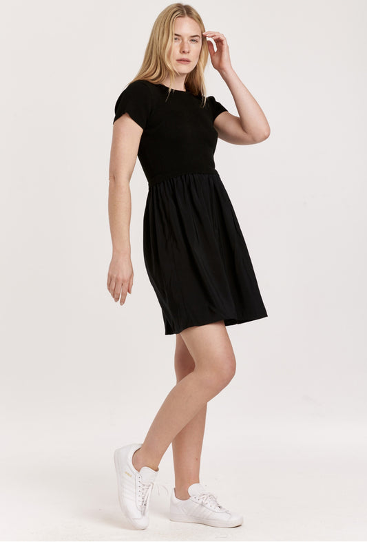 AVALON MOCK NECK SHORT SLEEVE DRESS BLACK