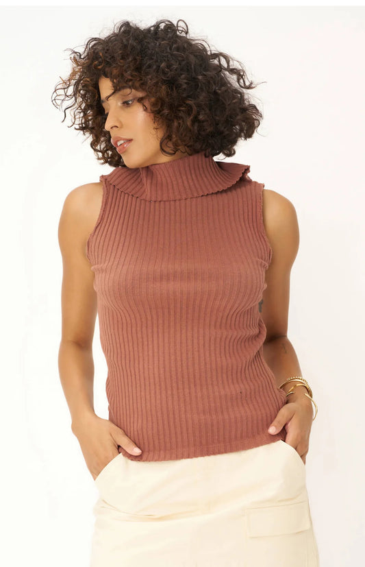OUT HERE SNAP COLLAR SWEATER RIB TANK