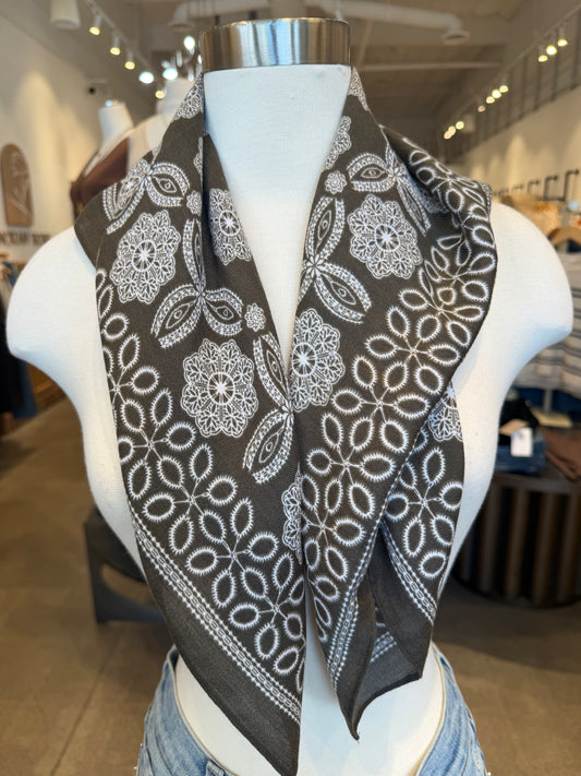 Lane Cotton-linen Texture Square Scarf