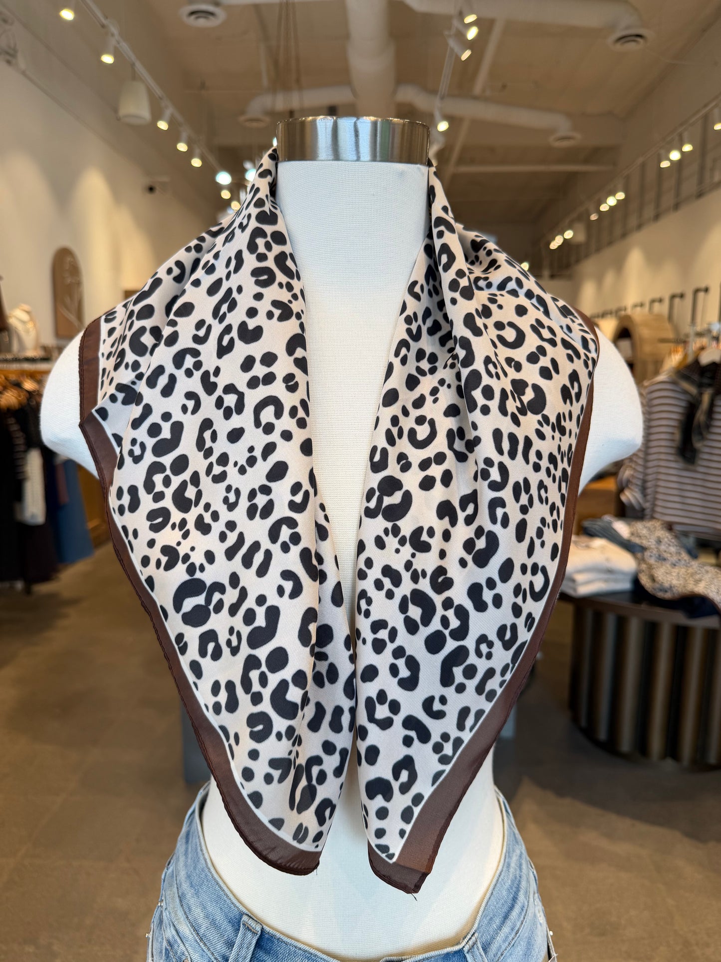 Bold Leopard Pattern Scarf