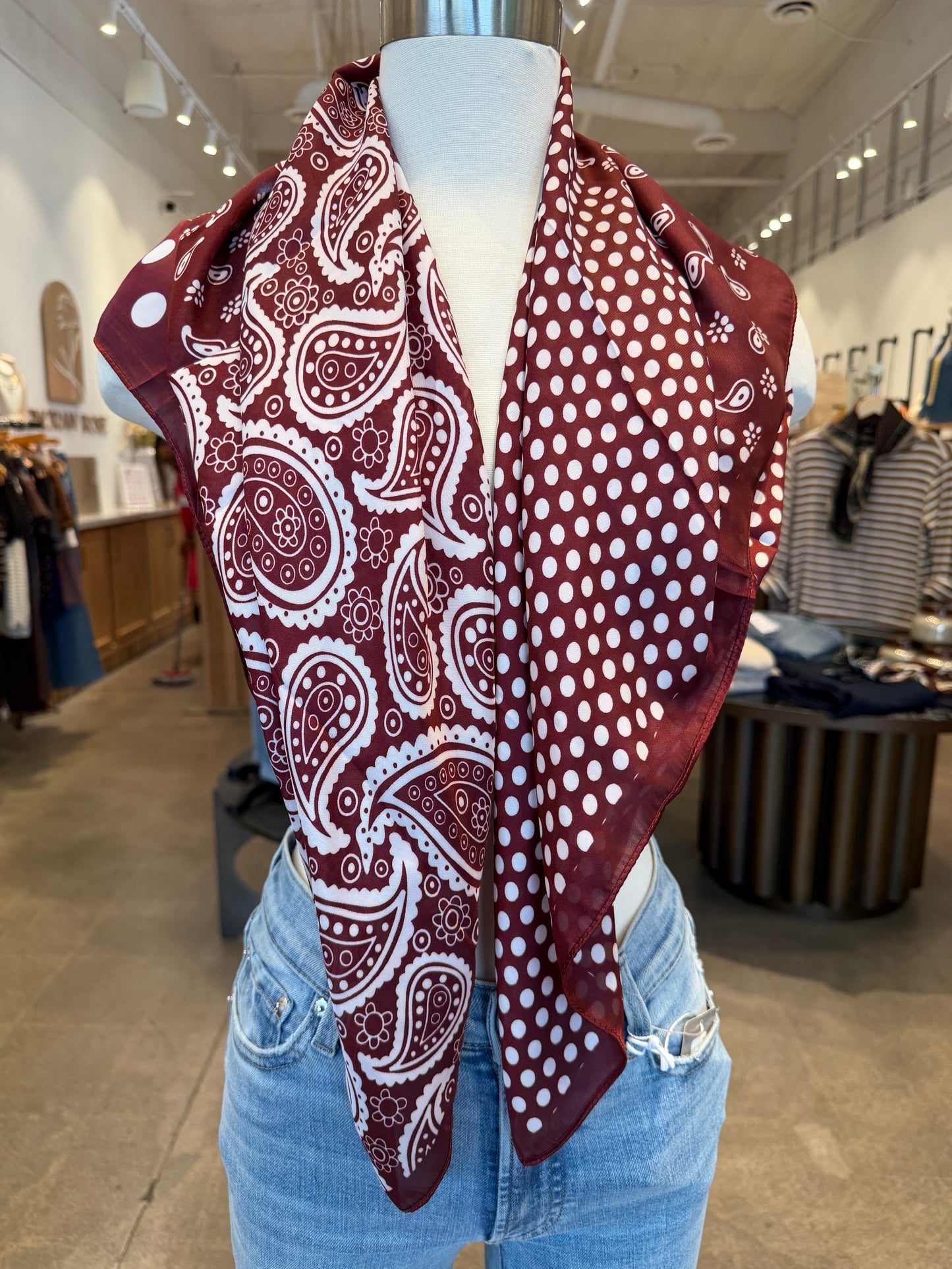 PAISLEY & POLKA DOT PATTERN SCARF