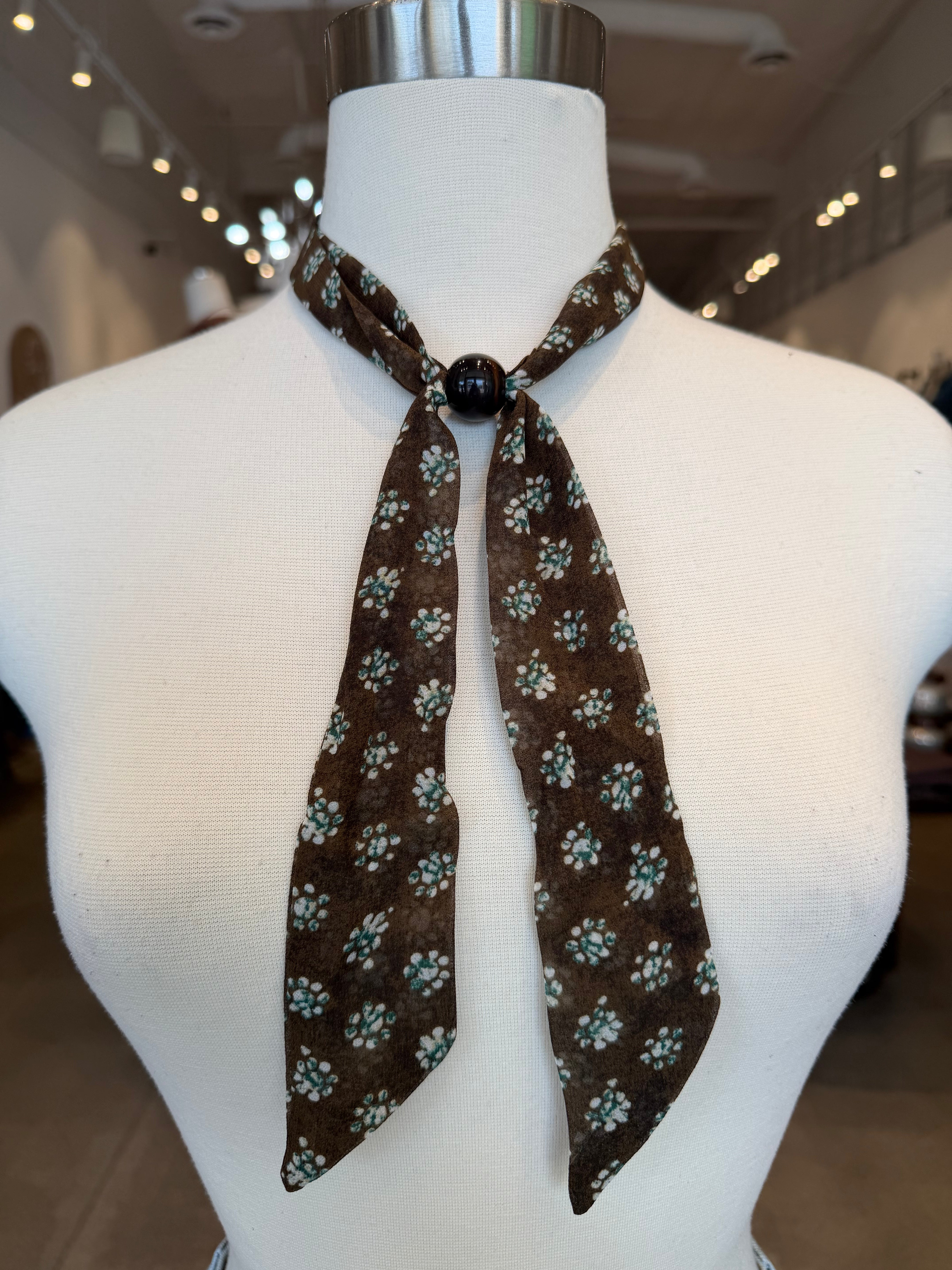 The Perfect Scarf Tie