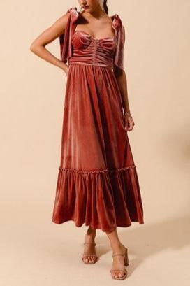 Velvet Feminine Dress with Ribbon Strap